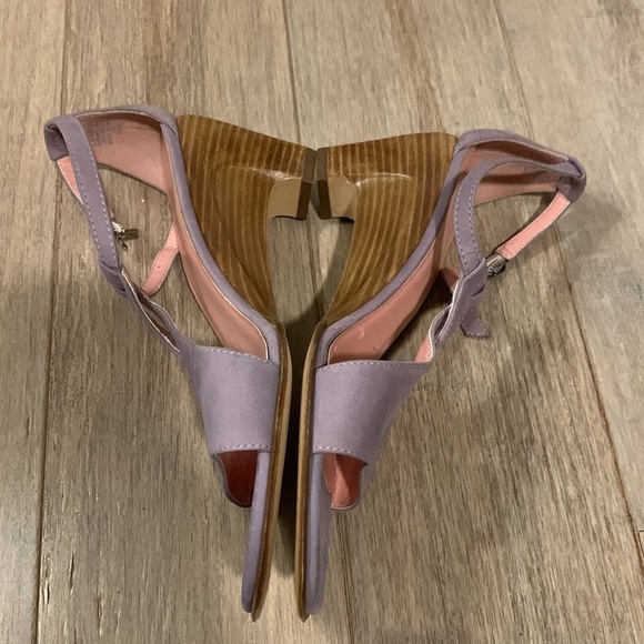 𝅺CIRCA By Joan & David Open Toe Sandal Lilac/ Lavender Suede Size 6.5 - Picture 7 of 10